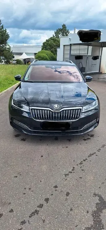 Gebraucht Skoda Superb Style 150 PS (110 kW) 2023 Schwarz Kombi