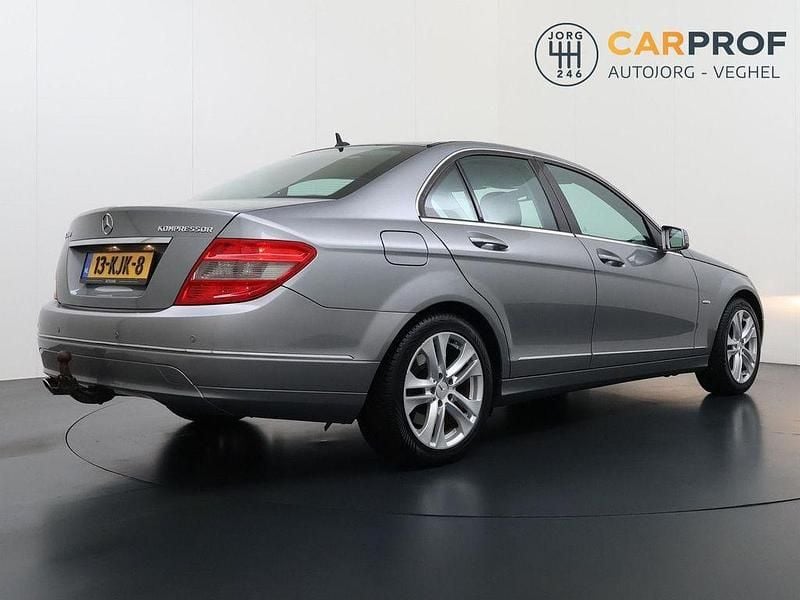 Gebraucht Mercedes C200 Elegance 184 PS (135 kW) 2009 Grau Limousine