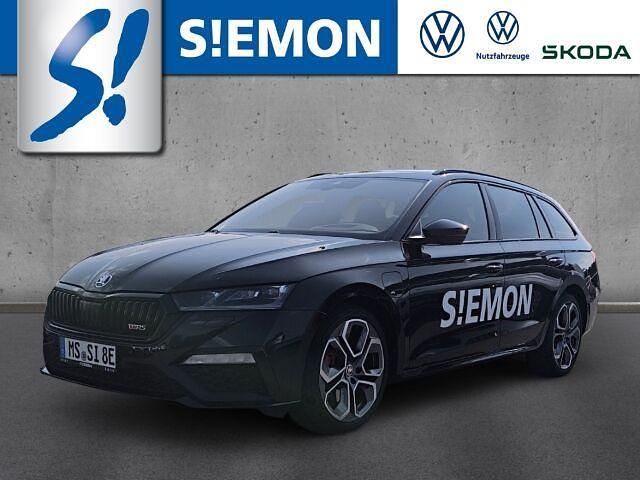 Schwarz Gebraucht 2021 Skoda Octavia RS Kombi | 29.830 € (Teuer) - Bild 1/2