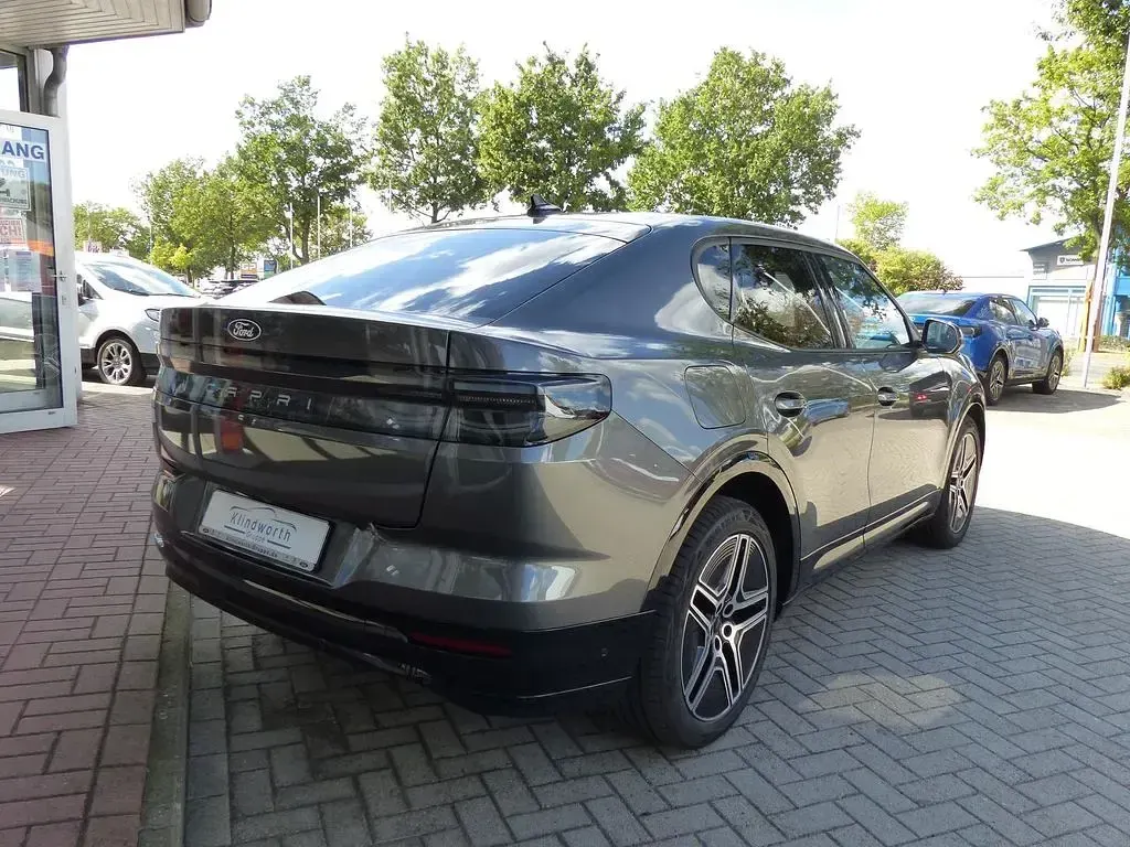 Gebraucht Ford Capri Premium 210 kW (286 PS) 2026 Grau SUV