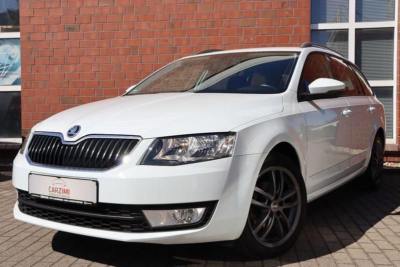 Weiß Gebraucht 2015 Skoda Octavia Ambition Kombi | 8.990 € (Fairer Preis) - Bild 1/4