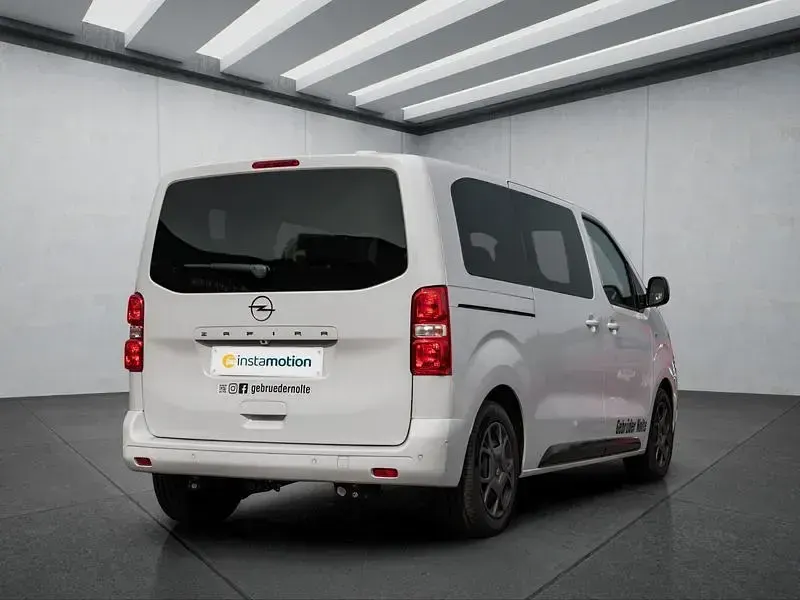 Gebraucht Opel Zafira Life 179 PS (131 kW) 2026 Weiß Van / Kleinbus