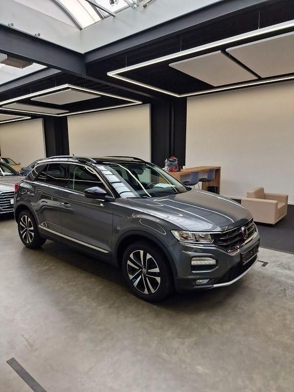 Grau Gebraucht 2021 VW T-Roc United SUV | 25.400 € (Guter Preis) - Bild 1/4