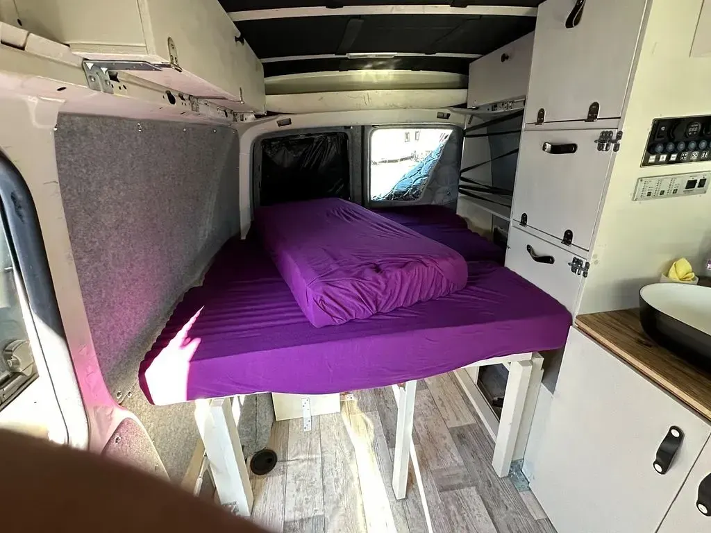 Używany VW T5 182 KM (133 kW) 2010 Szary Van