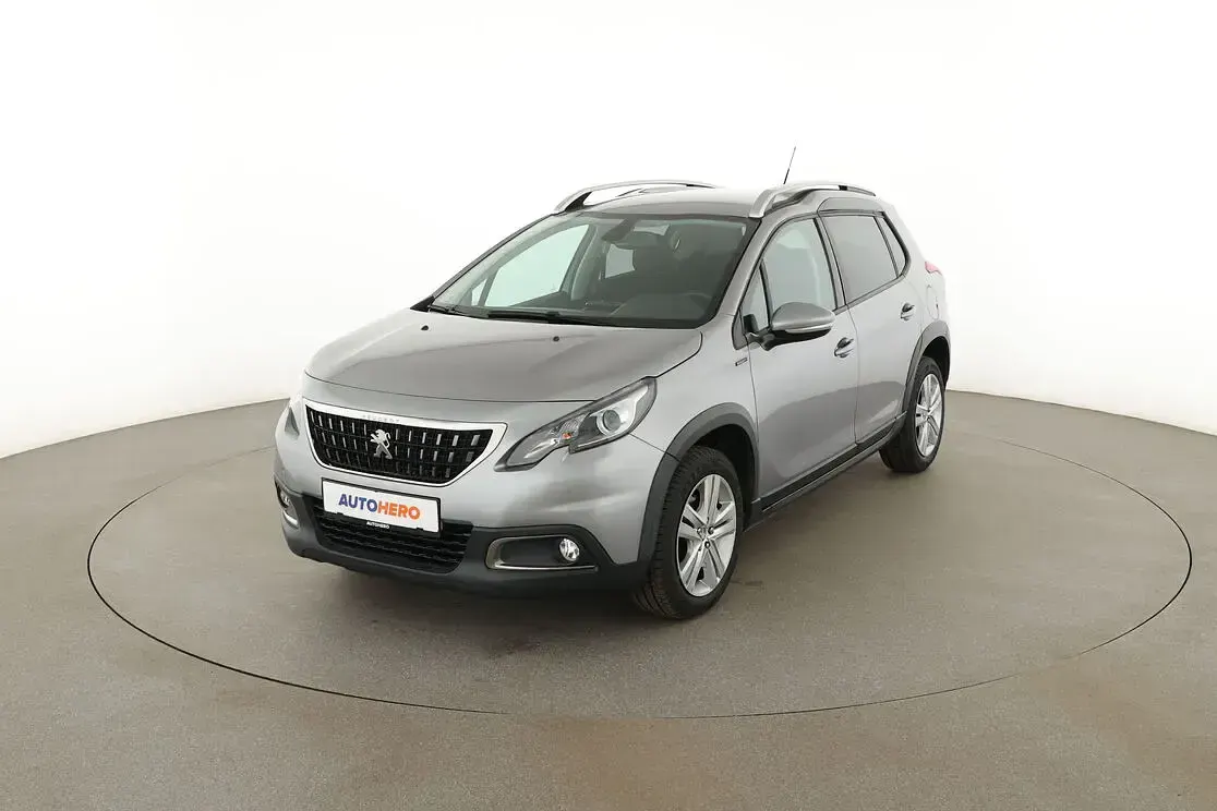 Używany Peugeot 2008 Signature Sky 114 KM (83 kW) 2019 SUV
