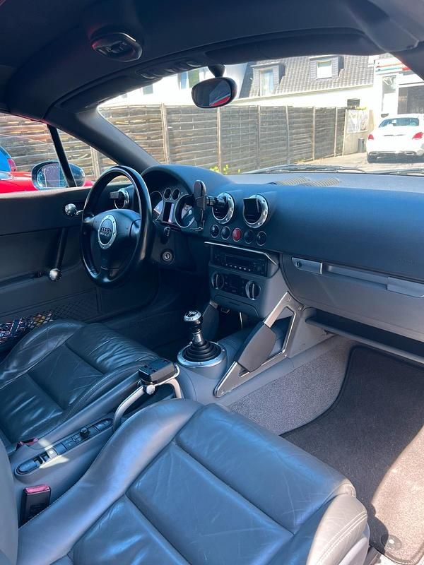 Gebraucht Audi TT Roadster 179 PS (131 kW) 2003 Blau Cabrio