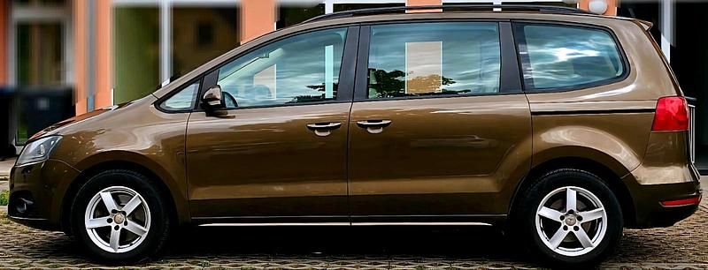 Gebraucht Seat Alhambra Style 140 PS (102 kW) 2011 Braun Van / Kleinbus