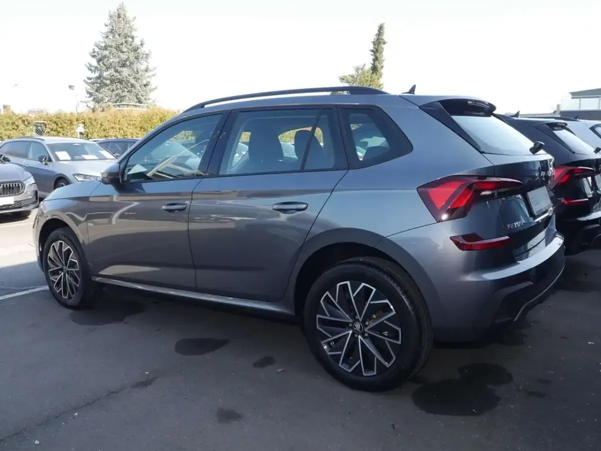 Neu Skoda Kamiq 116 PS (85 kW) 2026 Graphitegrau SUV