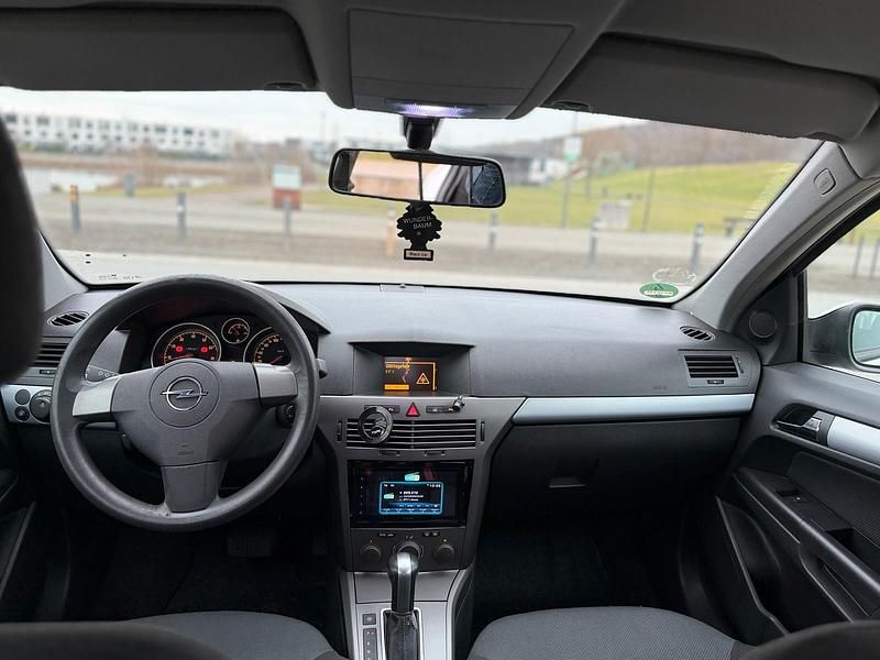 Gebraucht Opel Astra 125 PS (91 kW) 2004 Grau Limousine