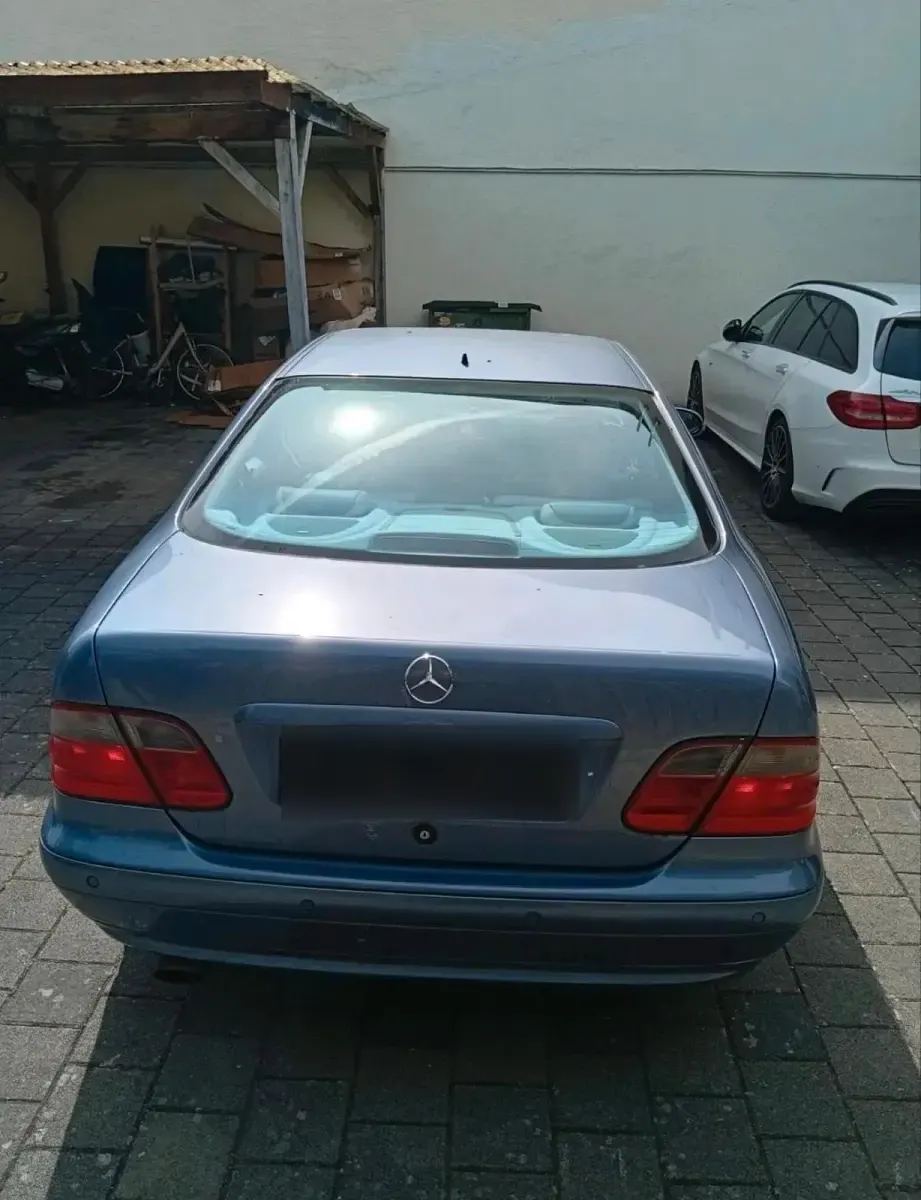 Gebraucht Mercedes CLK320 218 PS (160 kW) 2000 Braun Coupé