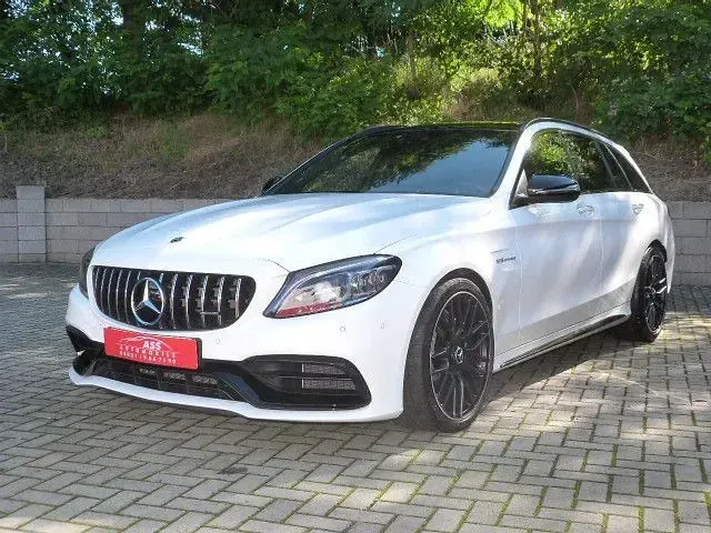 Gebraucht Mercedes C63 AMG AMG 476 PS (350 kW) 2020 Weiß Limousine