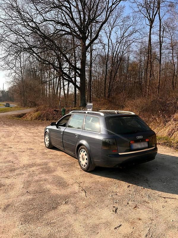 Używany Audi A6 150 KM (110 kW) 2003 Niebieski Kombi