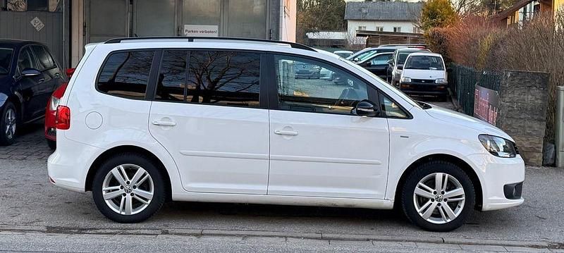 Gebraucht VW Touran Match 140 PS (102 kW) 2013 Weiß Van / Kleinbus