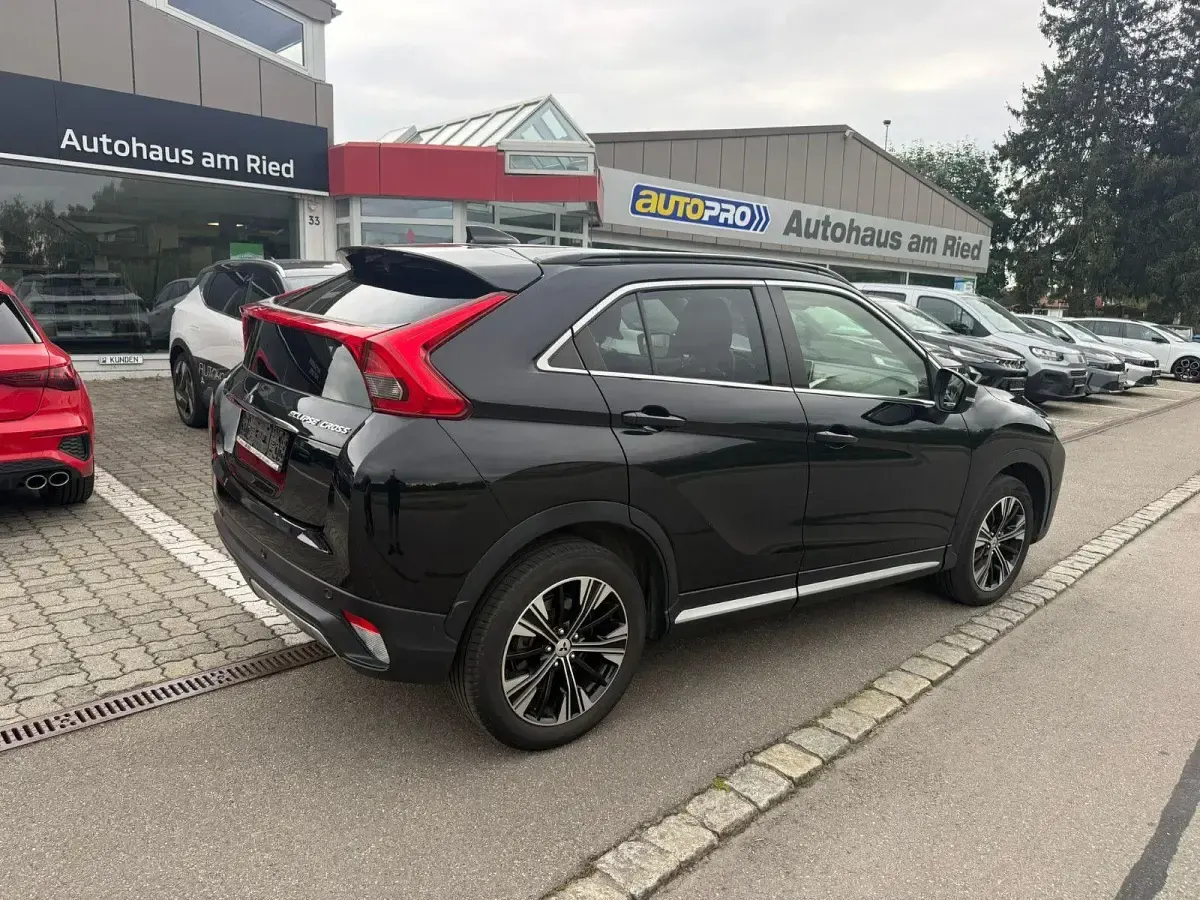 Gebraucht Mitsubishi Eclipse Cross Top 163 PS (119 kW) 2018 Schwarz SUV