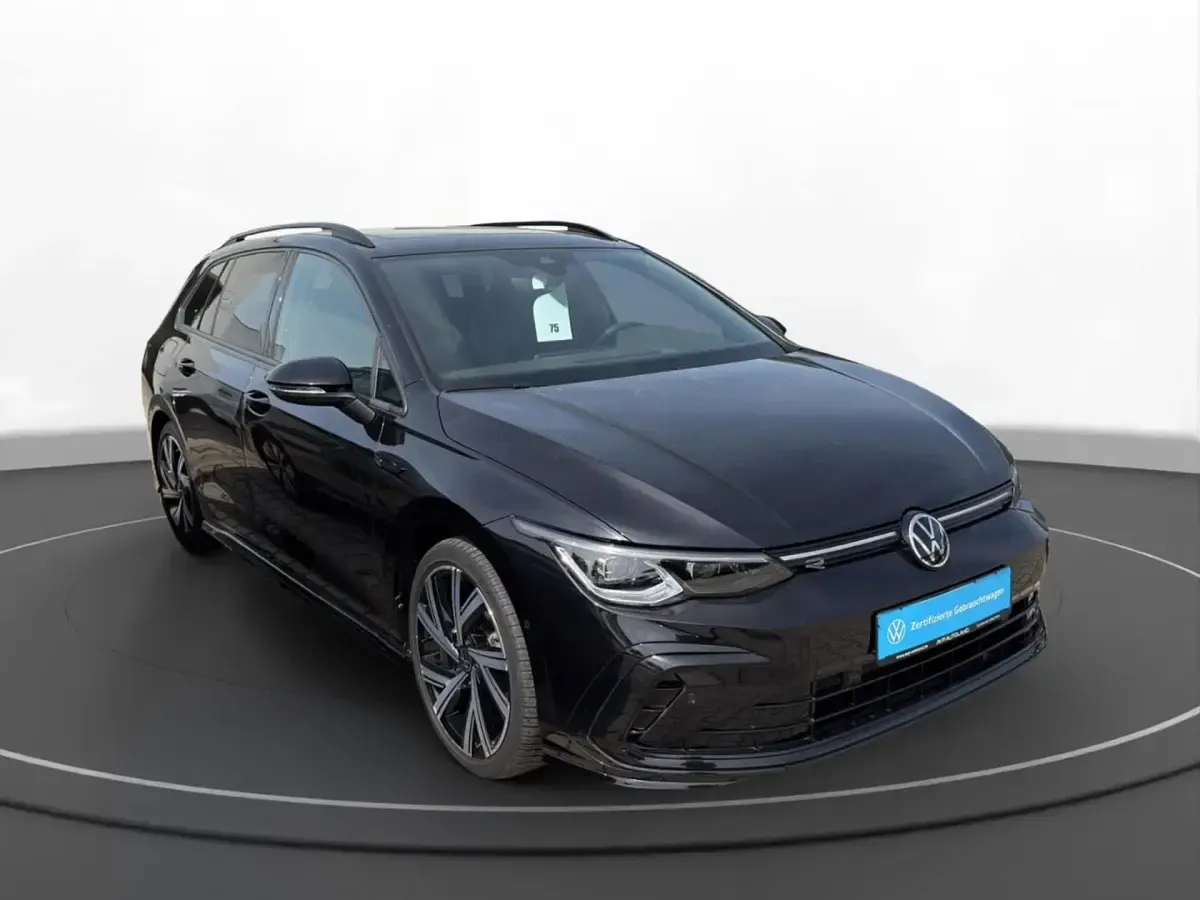 Gebraucht VW Golf VIII R-line 150 PS (110 kW) 2022 Schwarz Kombi