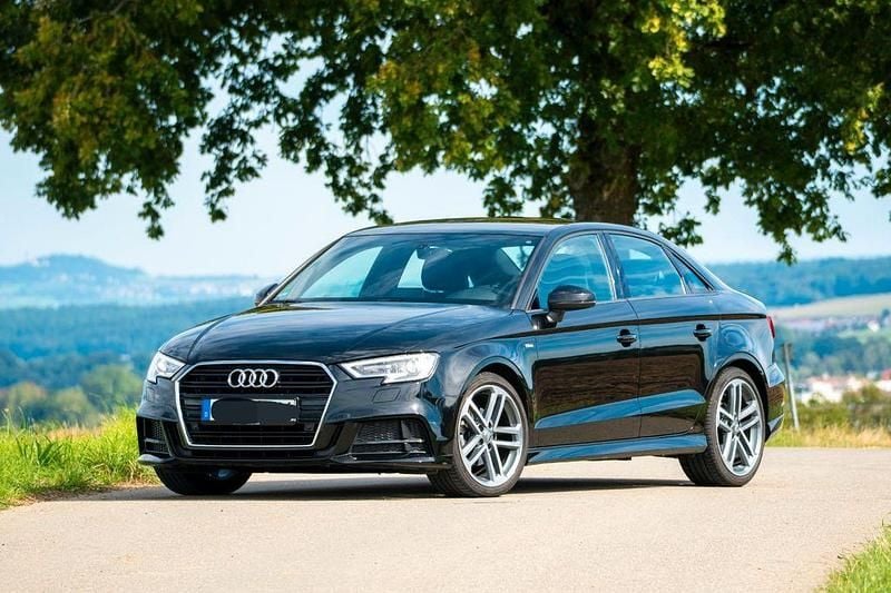 Gebraucht Audi A3 Sport 150 PS (110 kW) 2018 Schwarz Limousine