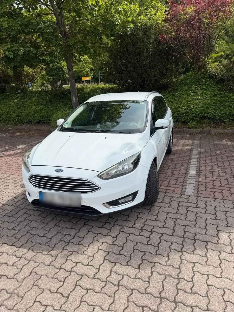 Używany Ford Focus Titanium 150 KM (110 kW) 2016 Biały Kombi