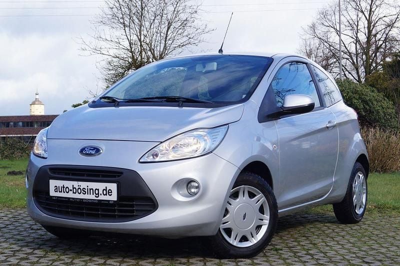 Gebraucht Ford Ka Titanium 69 PS (50 kW) 2010 Silber Kleinwagen