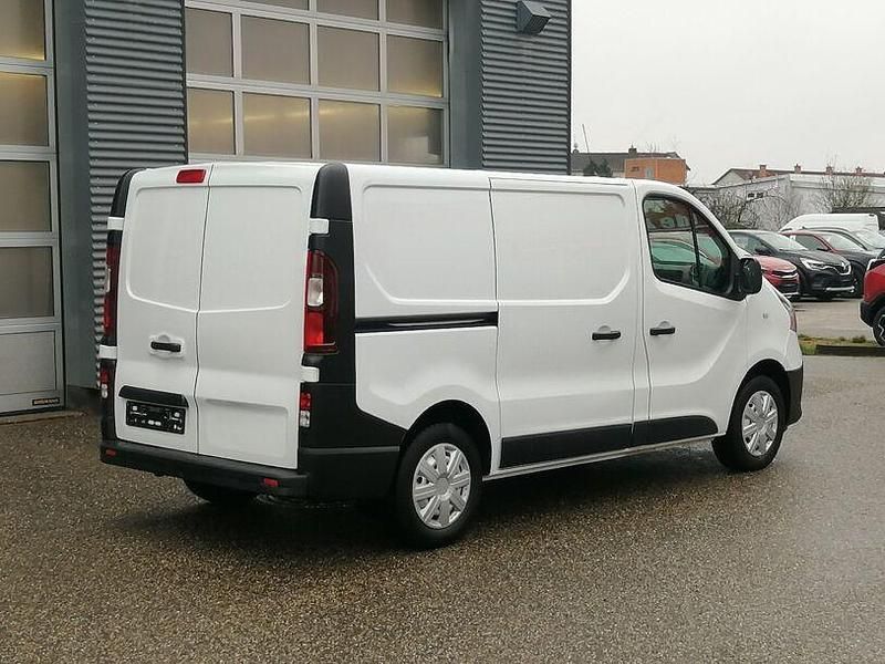 Gebraucht Renault Trafic Komfort 121 PS (88 kW) 2019 Weiss Van / Kleinbus
