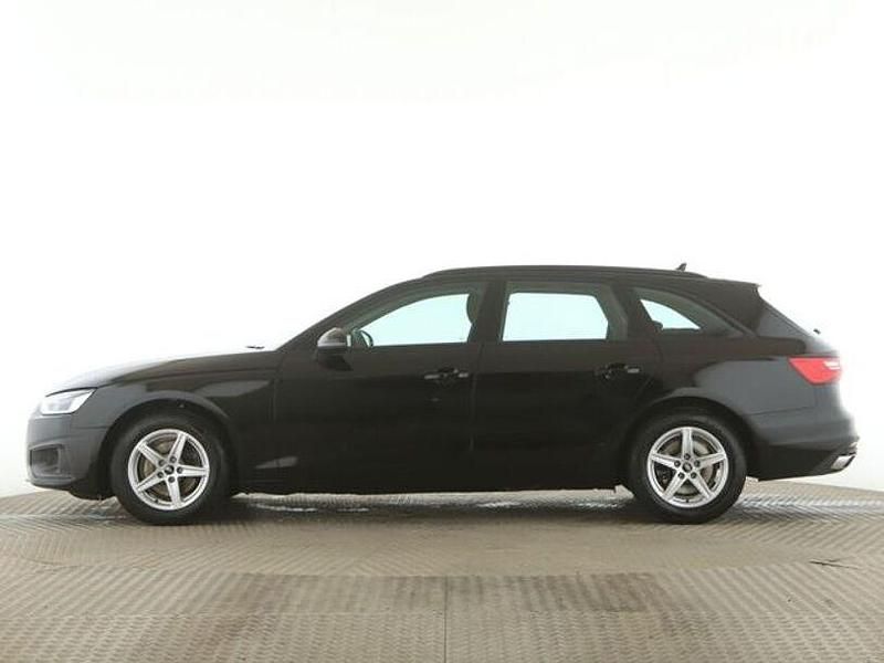 Gebraucht Audi A4 163 PS (119 kW) 2023 Brillantschwarz Kombi