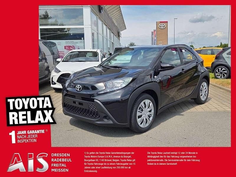 Mysticschwarz Neu 2025 Toyota Aygo Business Edition Kleinwagen | 17.390 € - Bild 1/3