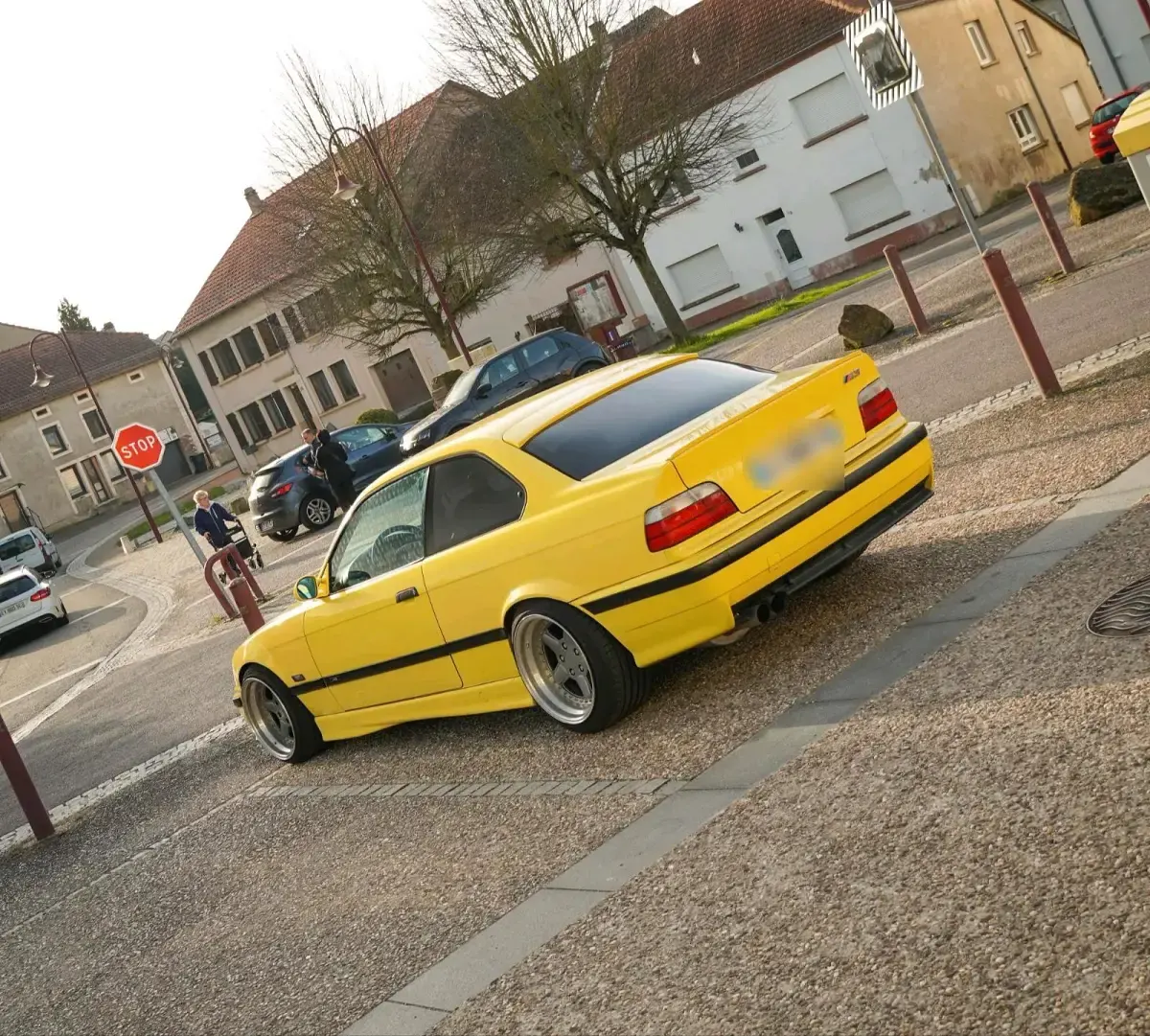 Second-hand BMW M3 286 CP (210 kW) 1994 Galben Coupe