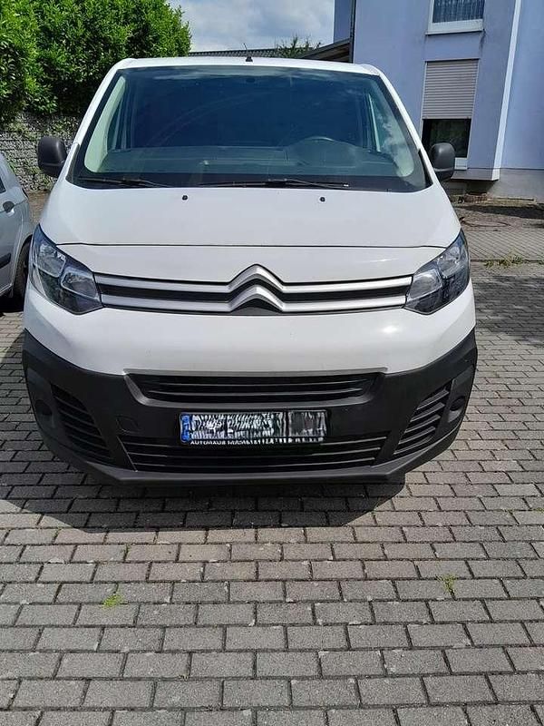 Weiß Gebraucht 2019 Citroën Jumpy Van / Kleinbus | 11.500 € (Fairer Preis) - Bild 1/4