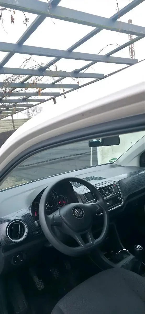 Gebraucht VW up! 65 PS (47 kW) 2018 Weiß Kleinwagen