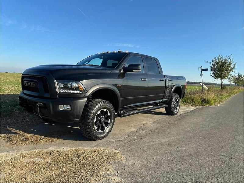 Schwarz Gebraucht 2018 Dodge Ram Abholung | 55.999 € - Bild 1/4