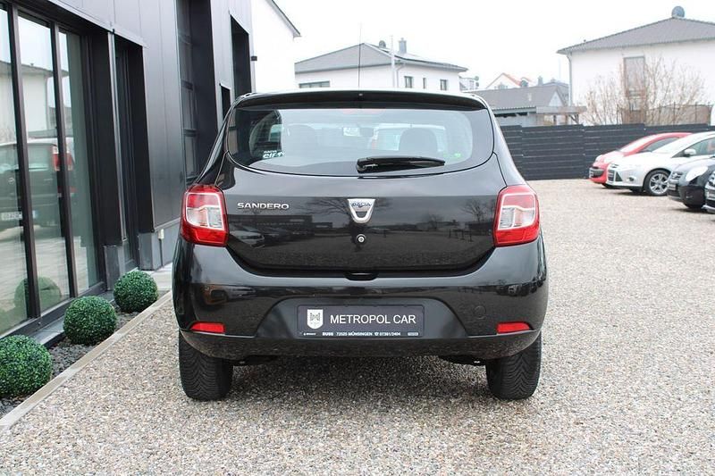 Gebraucht Dacia Sandero 90 PS (66 kW) 2013 Schwarz Kleinwagen