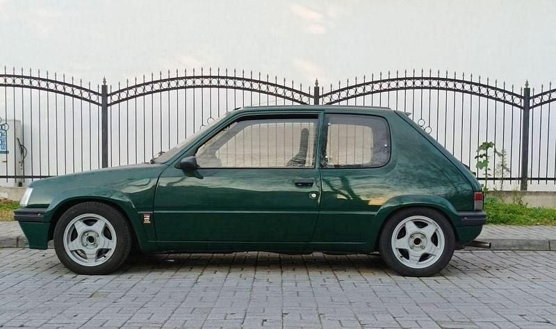 Grün Gebraucht 1991 Peugeot 205 GTi Limousine | 17.070 € - Bild 1/4