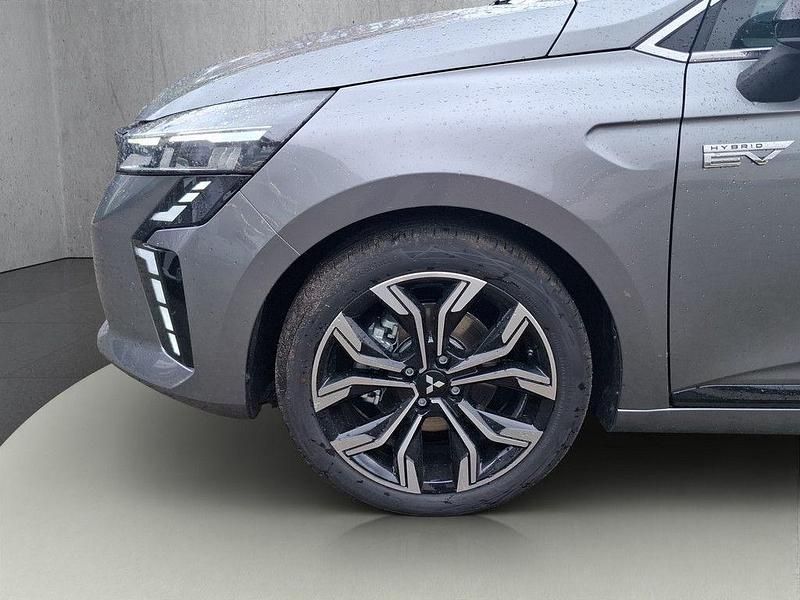 Neu Mitsubishi Colt Edition 94 PS (69 kW) 2025 Grau Limousine