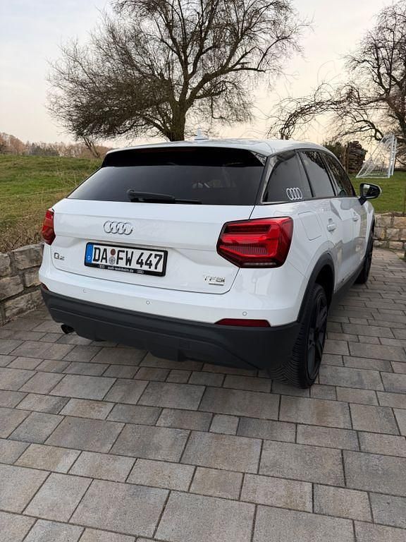 Gebraucht Audi Q2 Basis 116 PS (85 kW) 2018 Weiß SUV