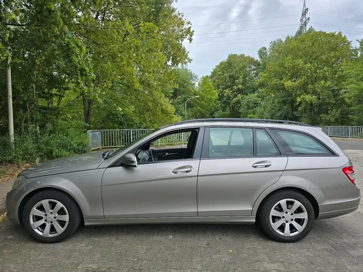 Gebraucht Mercedes C200 136 PS (100 kW) 2009 Beige Kombi