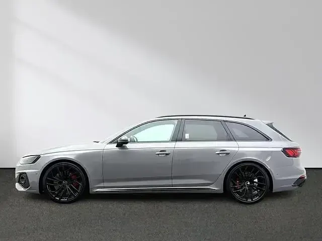 Gebraucht Audi RS4 Comfort 450 PS (330 kW) 2023 Kombi