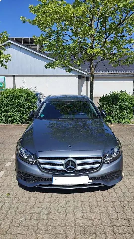 Second-hand Mercedes E220 Avantgarde 194 CP (142 kW) 2017 Gri Break