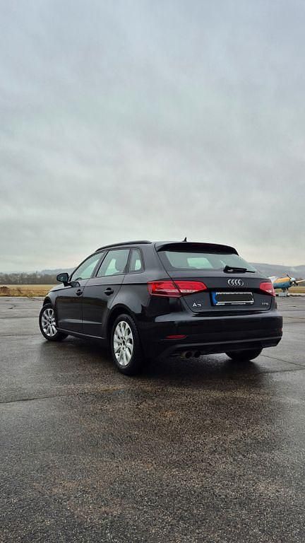 Gebraucht Audi A3 150 PS (110 kW) 2018 Schwarz Limousine