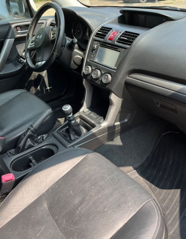 Weiß Gebraucht 2013 Subaru Forester Sport SUV | 9.700 € (Fairer Preis) - Bild 1/4