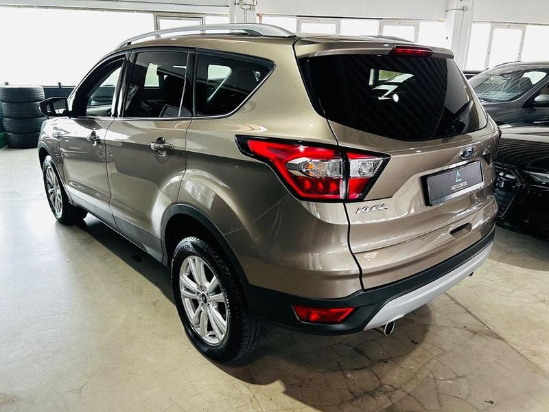 Gebraucht Ford Kuga Cool & Connect 150 PS (110 kW) 2019 Grau SUV