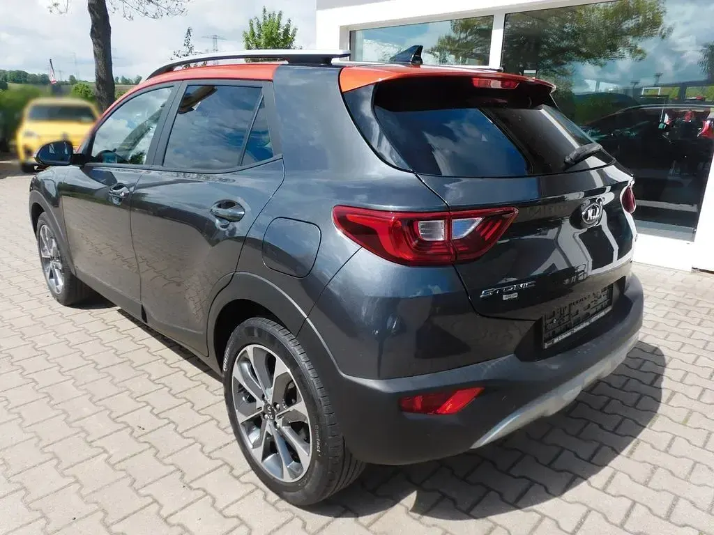 Gebraucht Kia Stonic DREAM-TEAM Edition 101 PS (74 kW) 2020 Grau SUV