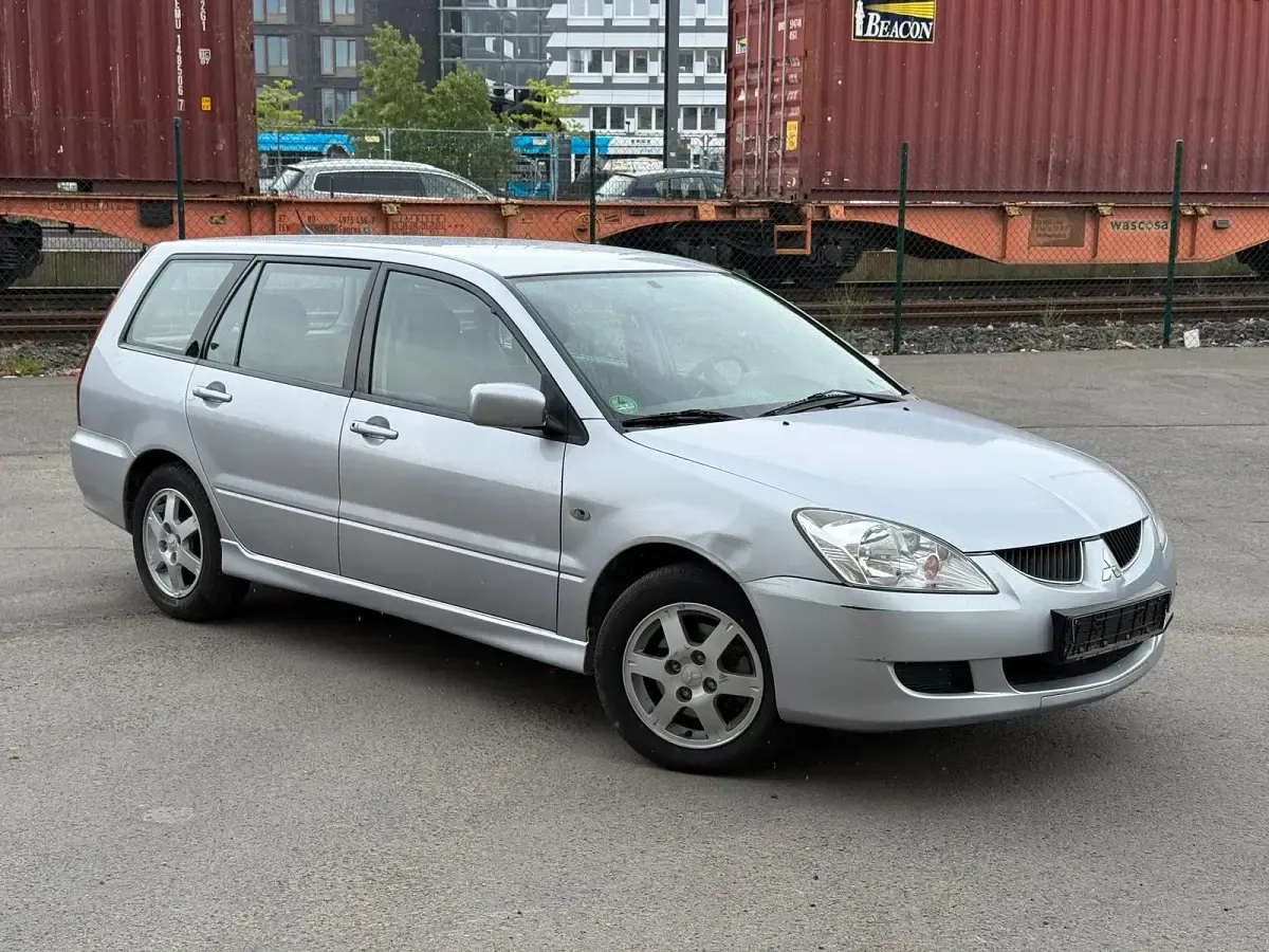 Gebraucht Mitsubishi Lancer 98 PS (72 kW) 2003 Silber Kombi