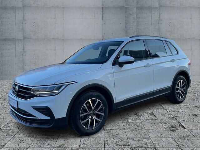 Gebraucht VW Tiguan Life 150 PS (110 kW) 2022 Pure white SUV