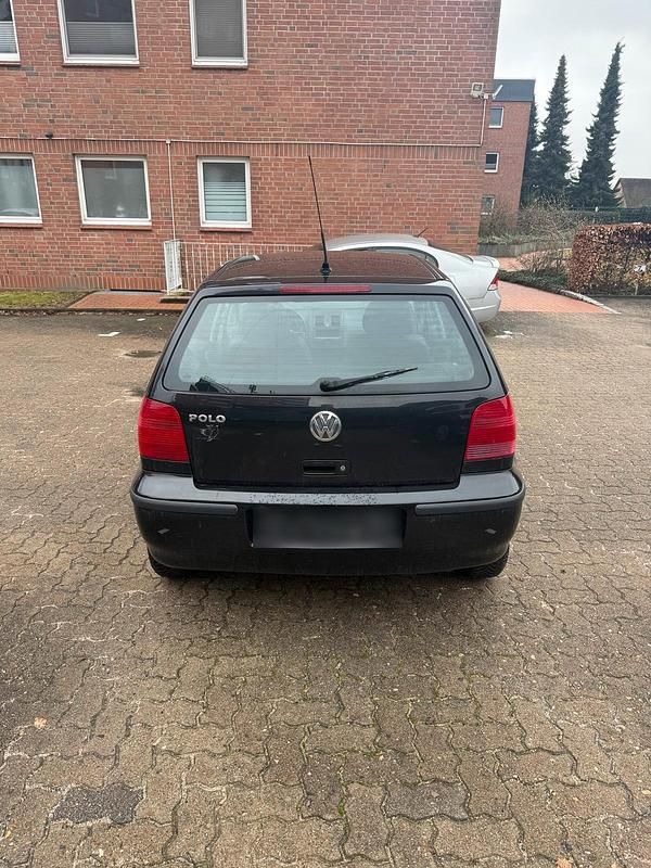 Gebraucht VW Polo 60 PS (44 kW) 2000 Schwarz Limousine