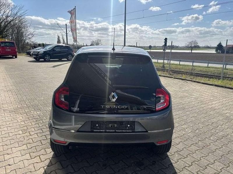Gebraucht Renault Twingo Intens 65 PS (47 kW) 2021 Lunar grey Kleinwagen