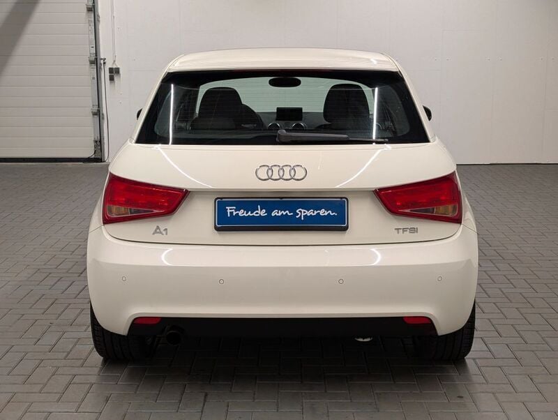 Second-hand Audi A1 Ambiente 86 CP (63 kW) 2011 Alb Hatchback