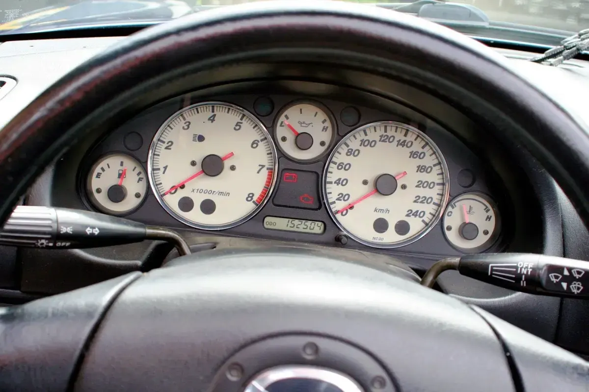 Używany Mazda MX5 110 KM (80 kW) 2002 Niebieski Kabriolet