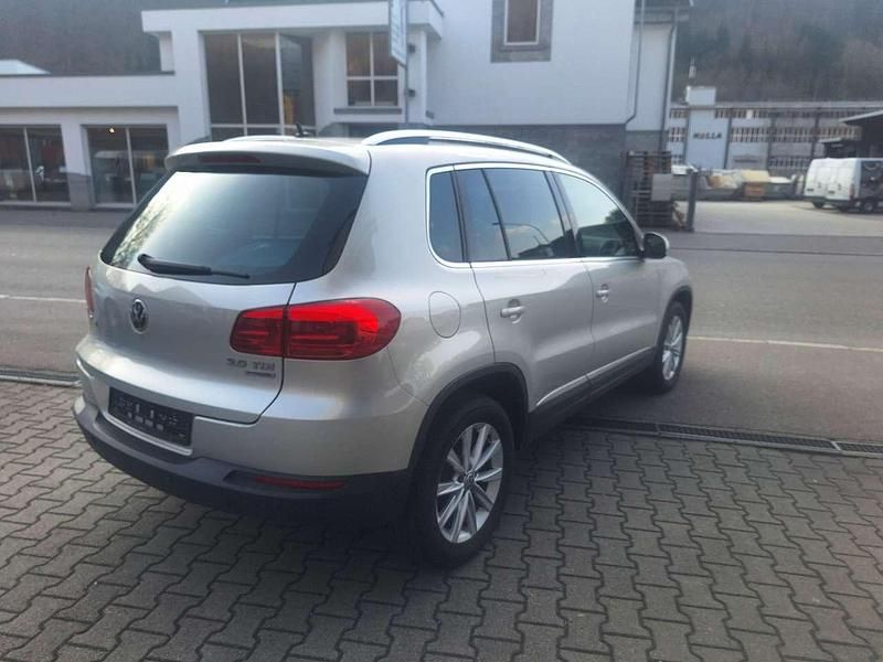Second-hand VW Tiguan Sport 140 CP (102 kW) 2013 Argintiu SUV