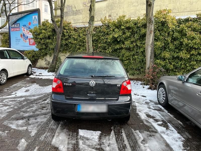 Gebraucht VW Polo 54 PS (39 kW) 2002 Schwarz Kleinwagen