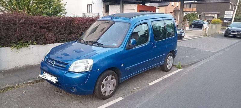 Blau Gebraucht 2005 Citroën Berlingo Van / Kleinbus | 2.600 € (Fairer Preis) - Bild 1/4