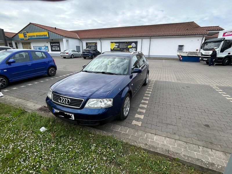 Blau Gebraucht 2002 Audi A6 Kombi | 1.500 € (Guter Preis) - Bild 1/4